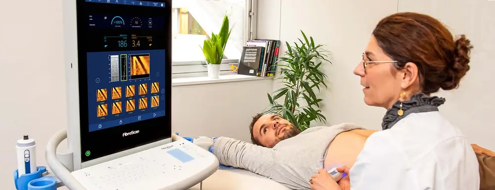 Pozycja podczas badania FibroScan